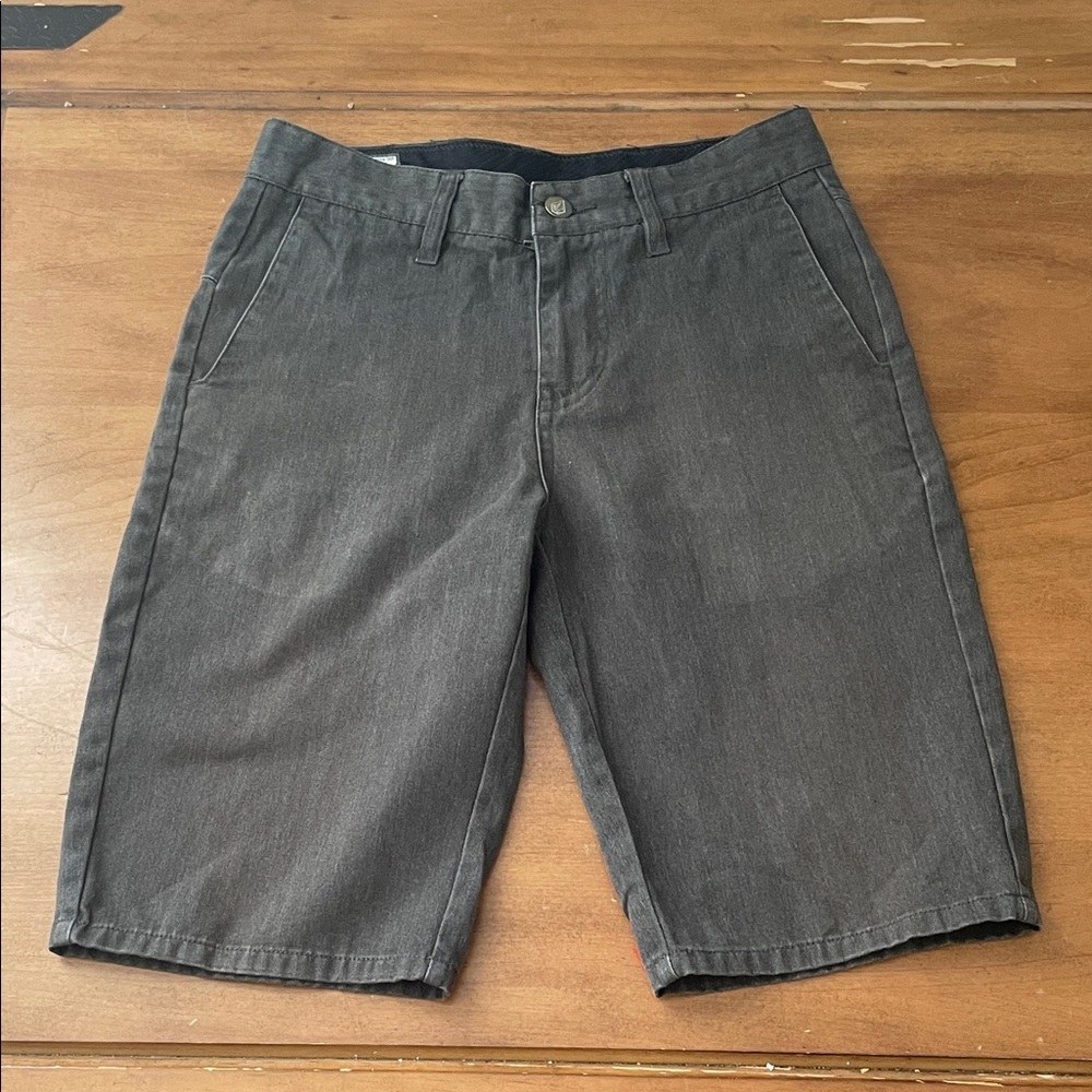 Volcom Gray Flat Front Shorts Size 14